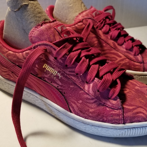 PUMA pink print SIZE 6 TENNIS SHOES sneakers - Picture 2 of 8